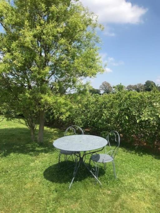Logement Agreable A La Campagne Saint-Symphorien  Luaran gambar